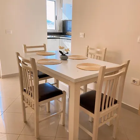 Viola's Apartment